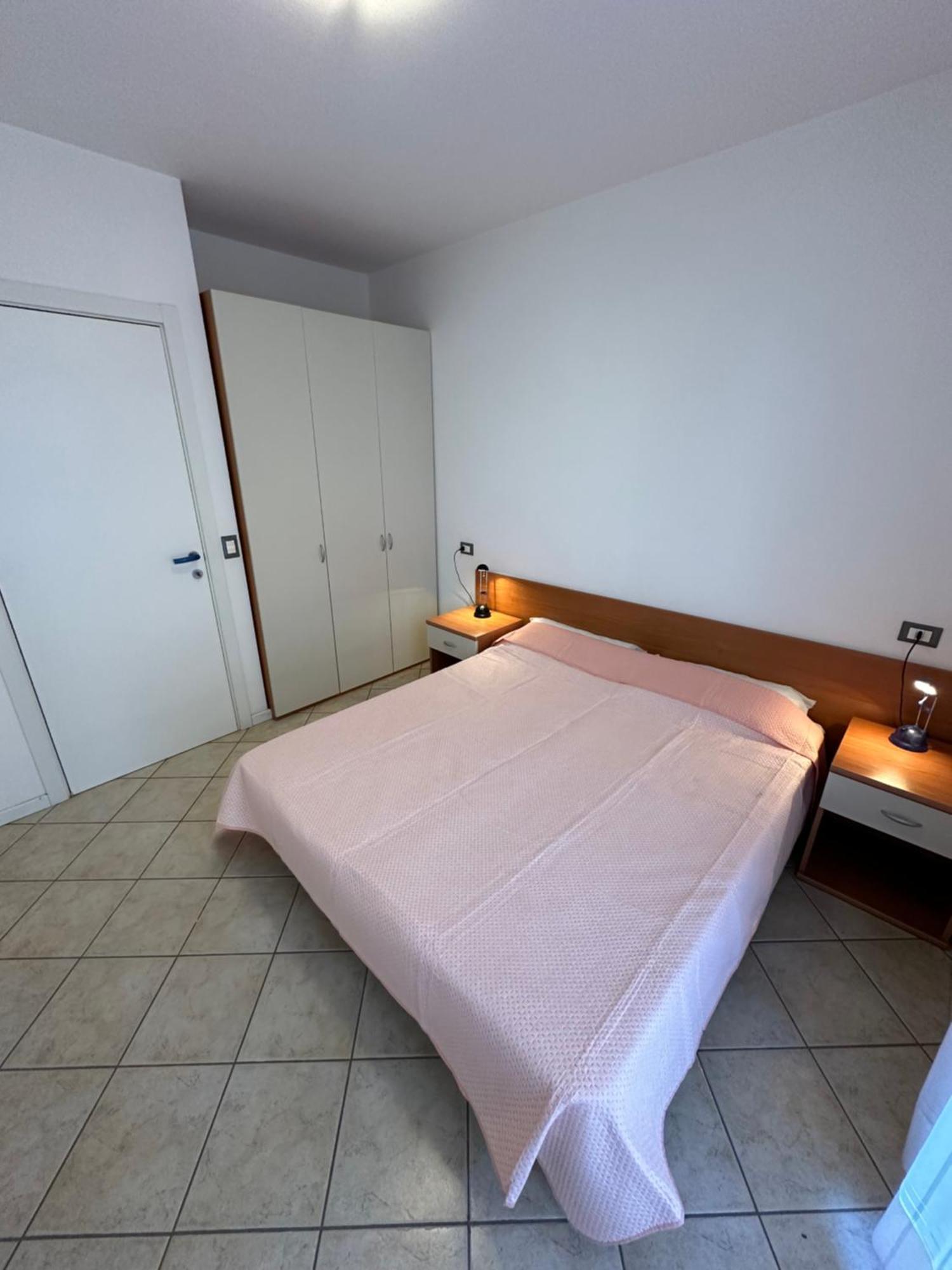 Residence Stefania - Agenzia Cocal Caorle Buitenkant foto